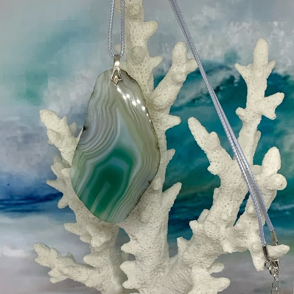 Agate Slice Gemstone Necklace on Waxed Cotton Cord - Picture 4 of 16